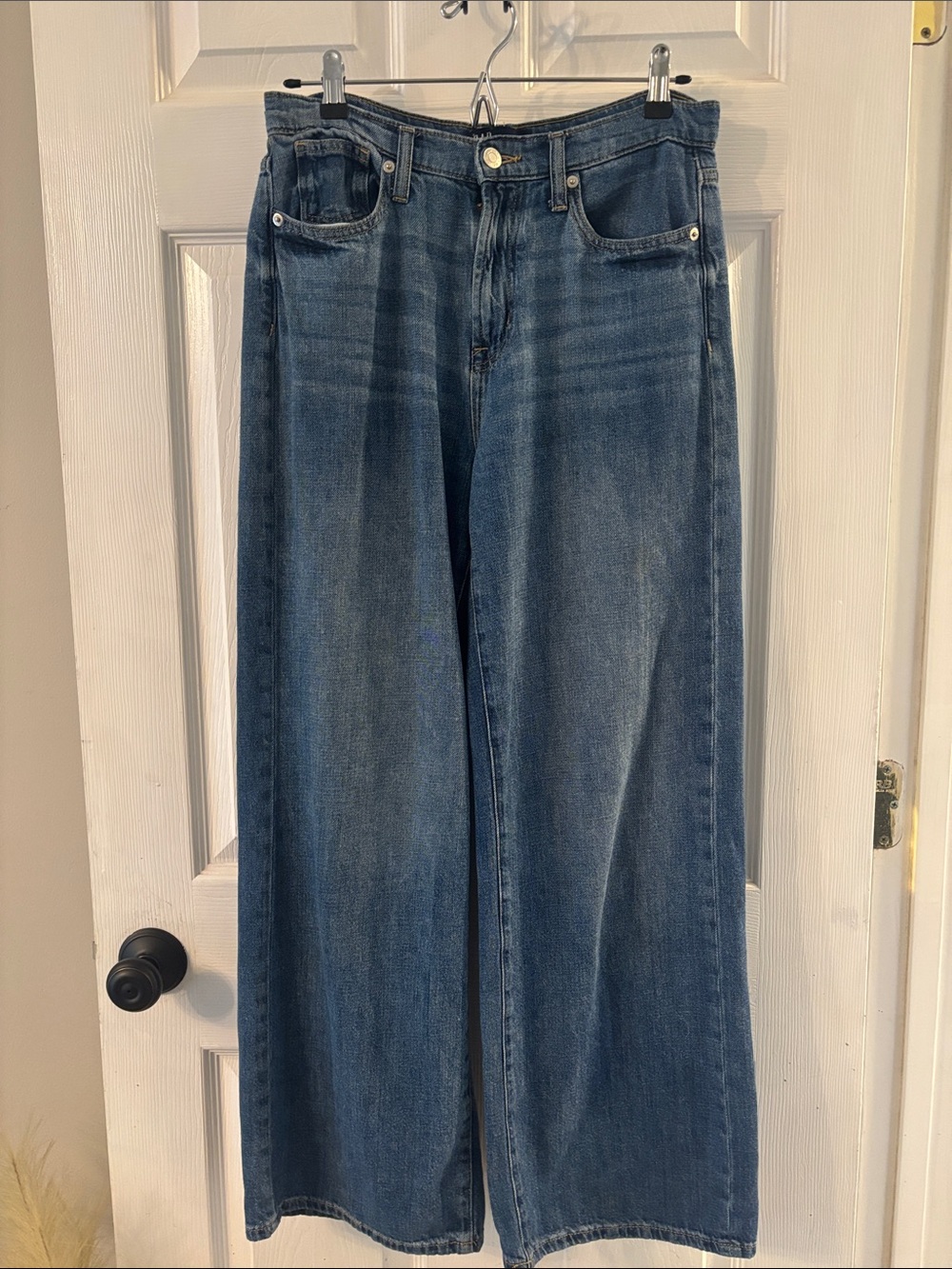 GAP Wide-Leg Jeans in Classic Blue Wash